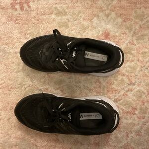 HOKA Gaviota 4 7D (wide)